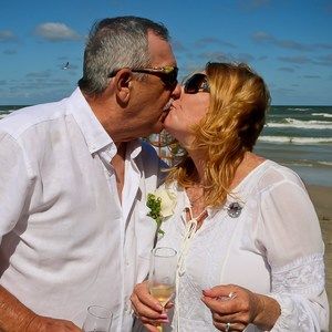 Meet your Posher, Elaine